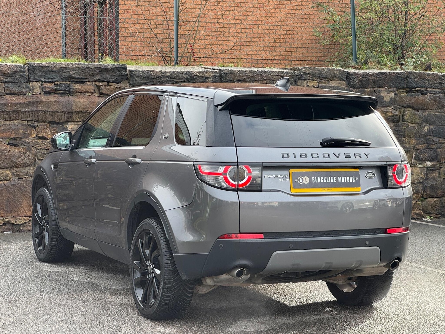 Used Land Rover Discovery Sport 2017 for sale - 76251254: Photo 5