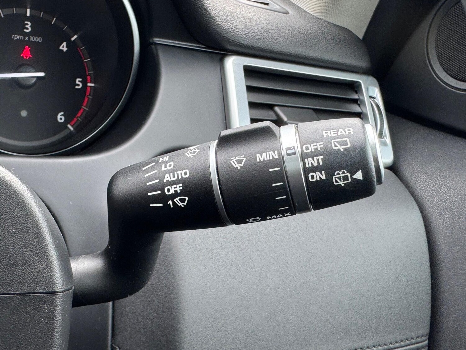 Used Land Rover Discovery Sport 2017 for sale - 76251254: Photo 50