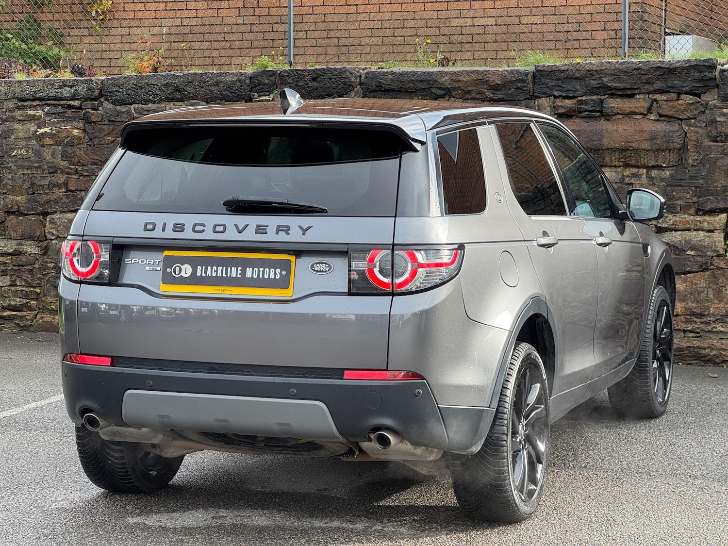 Used Land Rover Discovery Sport 2017 for sale - 76251254: Photo 7