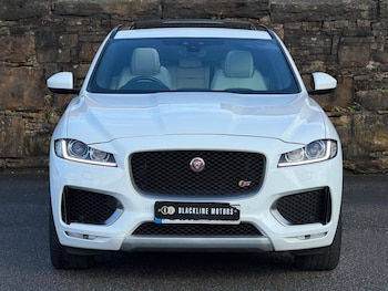 Used Jaguar F-Pace 2018 for sale - 78204810: Photo