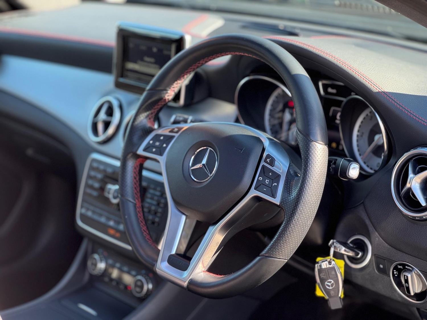 Used Mercedes-Benz GLA 2015 for sale - 76161024: Photo 14