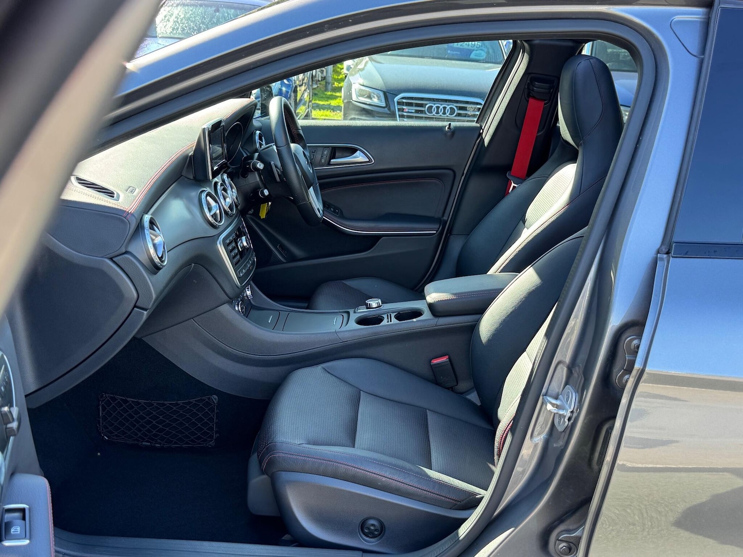Used Mercedes-Benz GLA 2015 for sale - 76161024: Photo 17