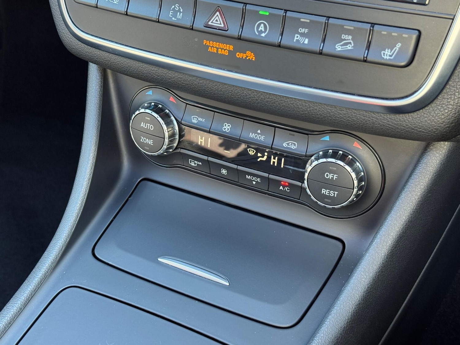 Used Mercedes-Benz GLA 2015 for sale - 76161024: Photo 41