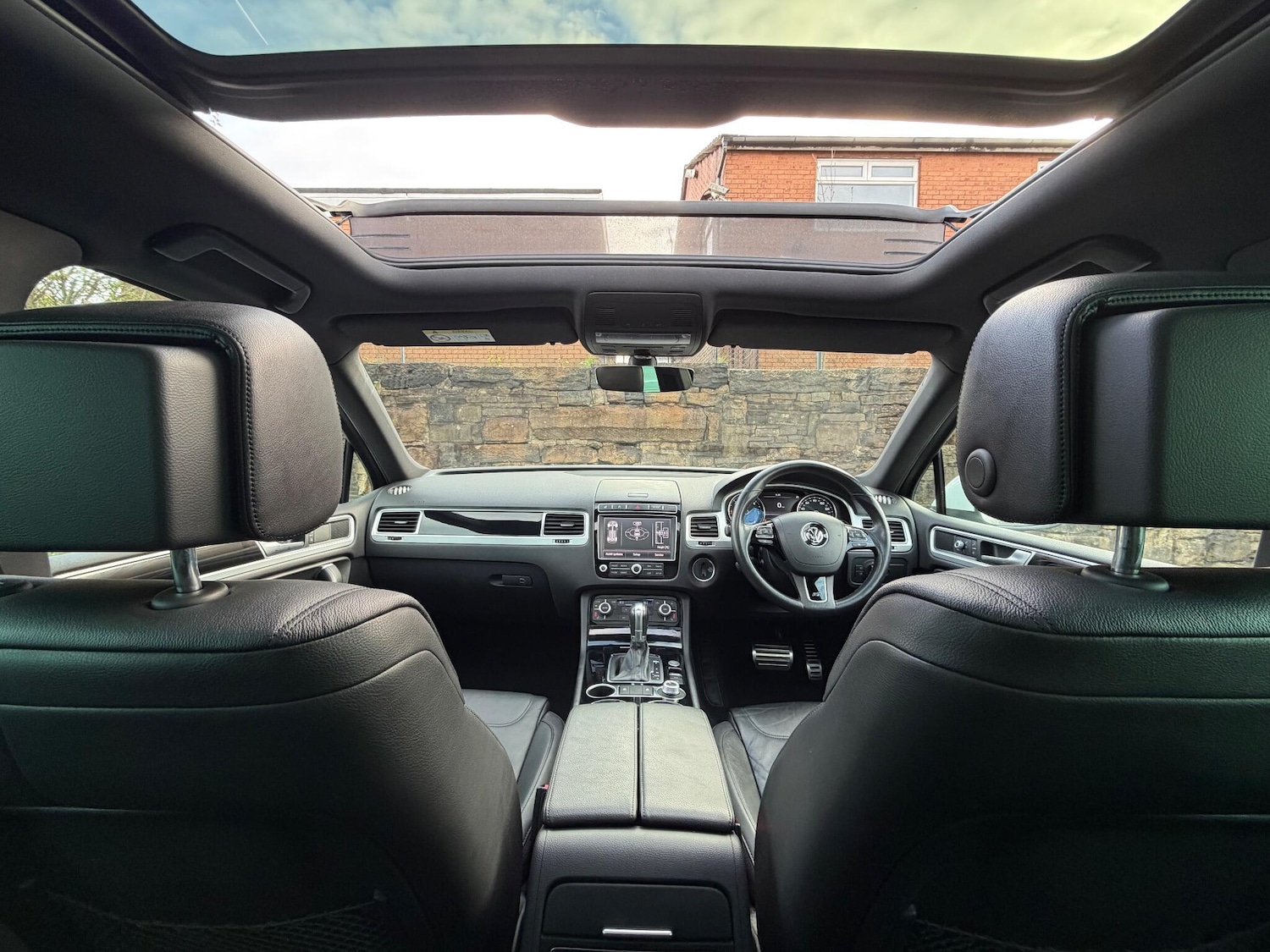 Used Volkswagen Touareg 2018 for sale - 76992177: Photo 11