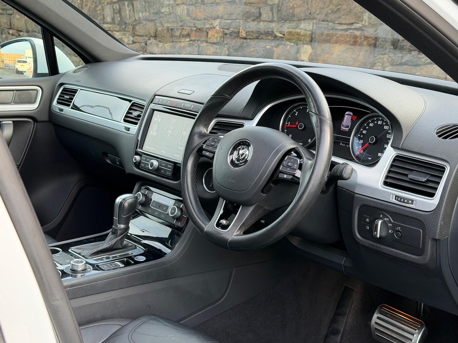 Used Volkswagen Touareg 2018 for sale - 76992177: Photo 13