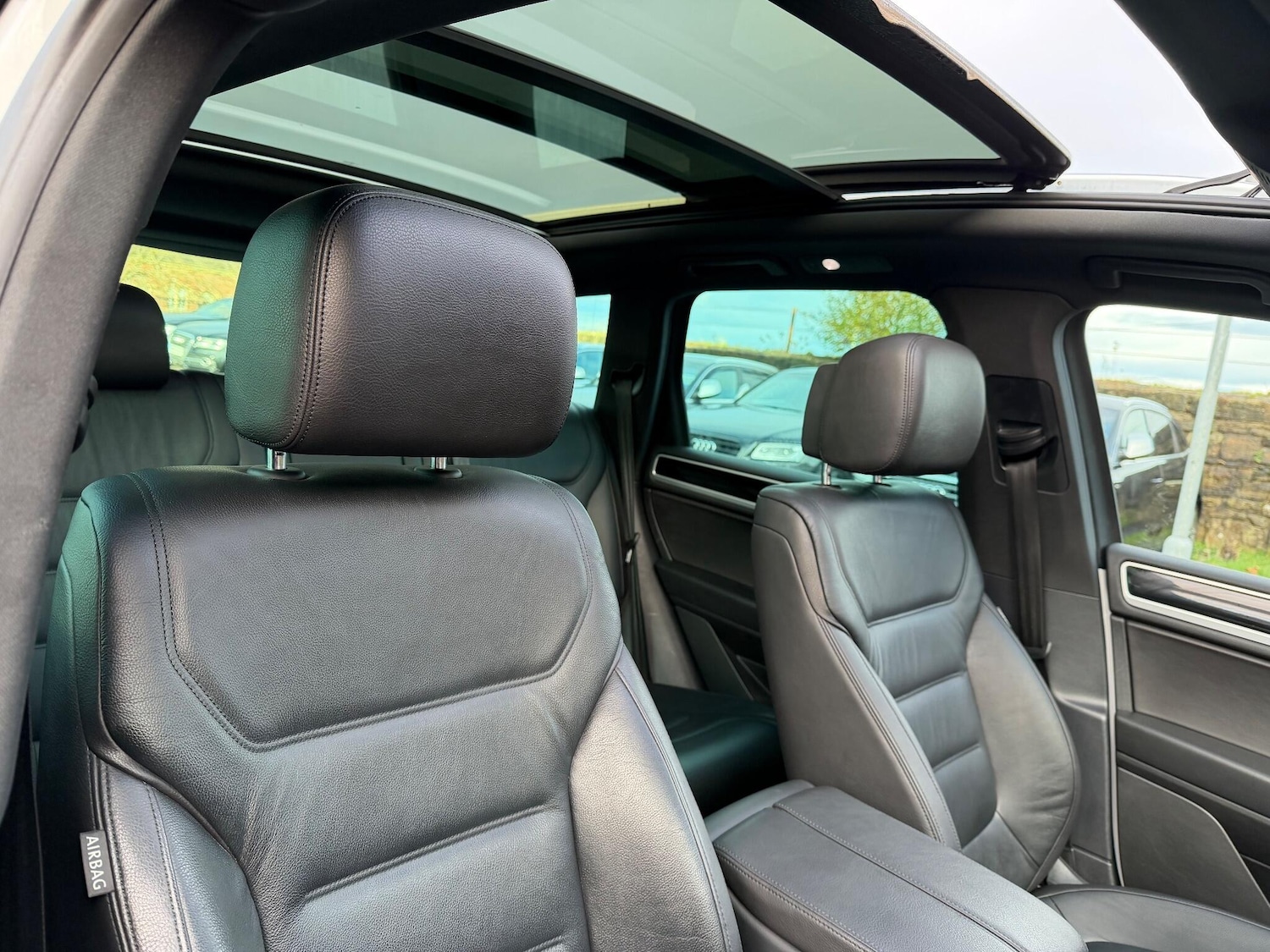 Used Volkswagen Touareg 2018 for sale - 76992177: Photo 20