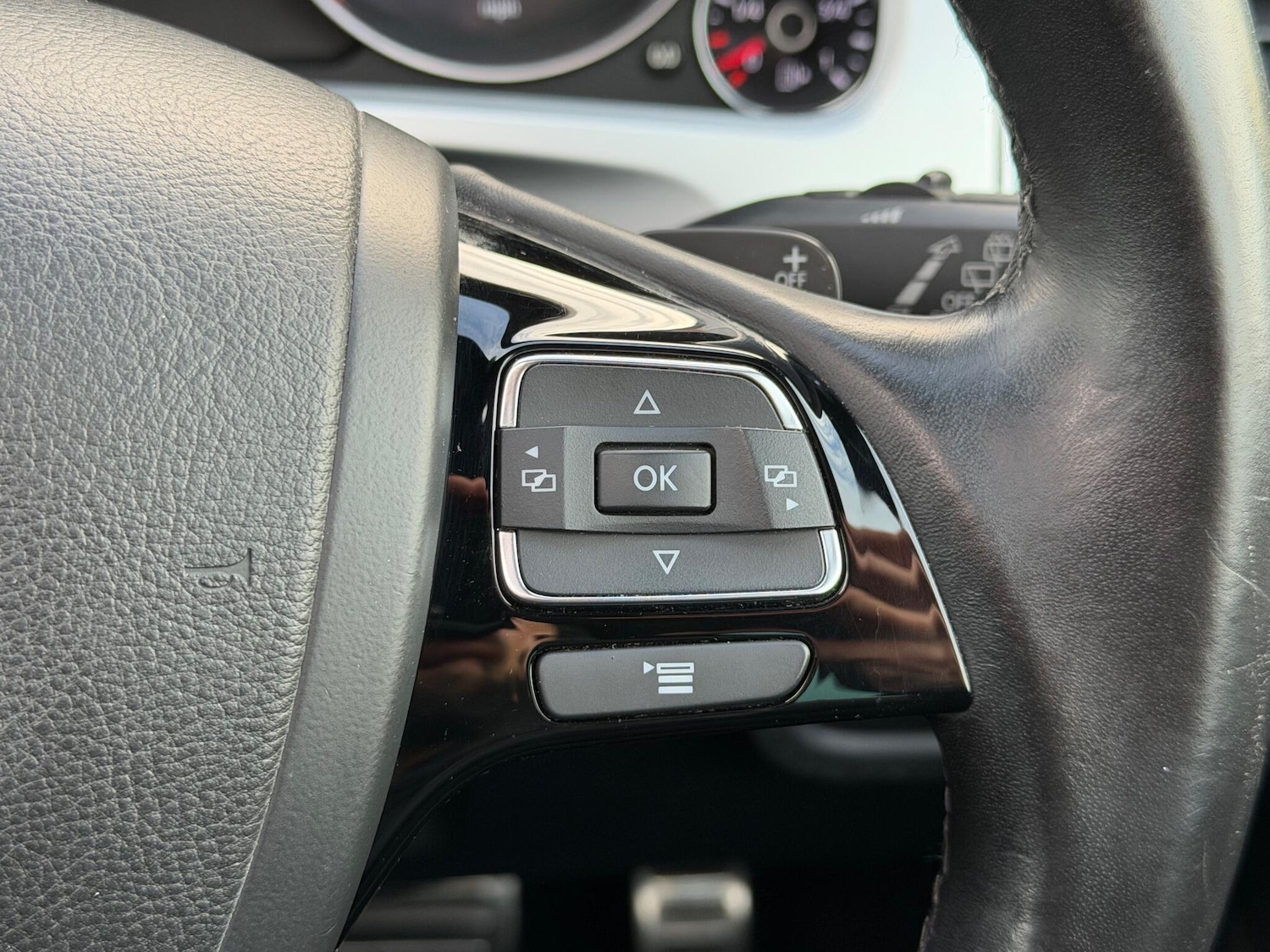 Used Volkswagen Touareg 2018 for sale - 76992177: Photo 27