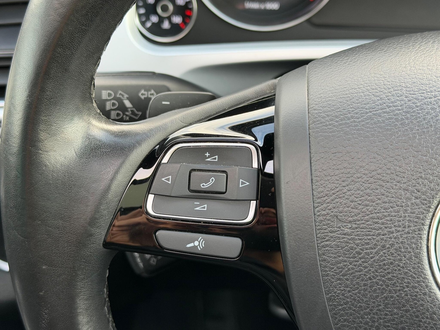 Used Volkswagen Touareg 2018 for sale - 76992177: Photo 28