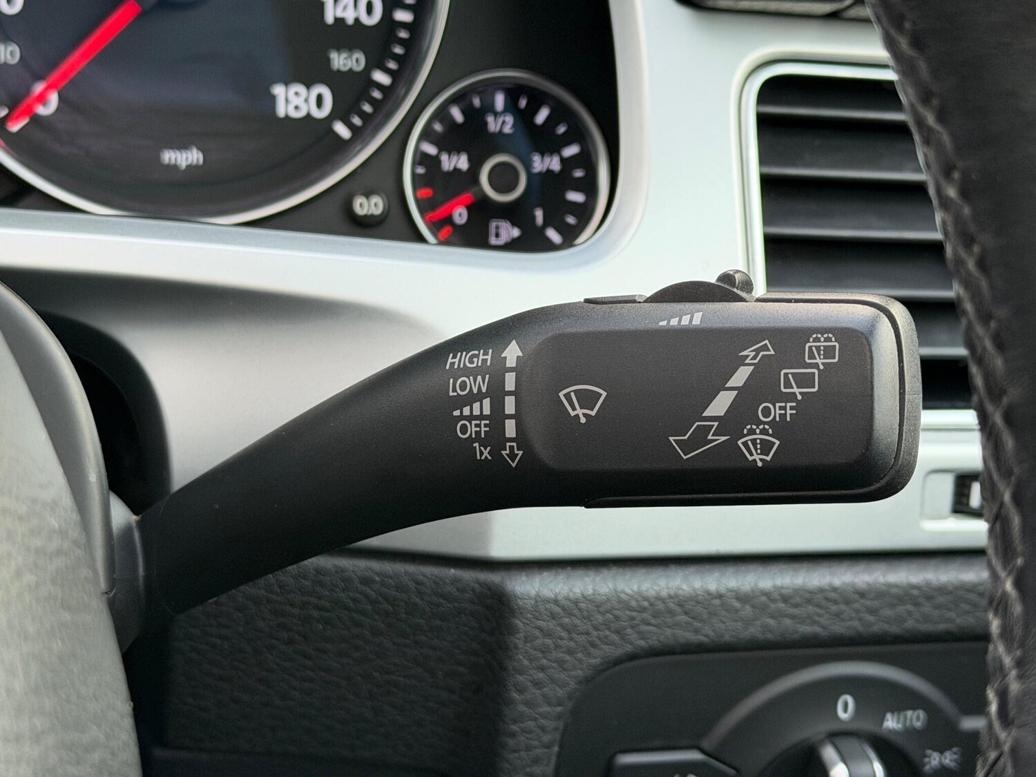 Used Volkswagen Touareg 2018 for sale - 76992177: Photo 40