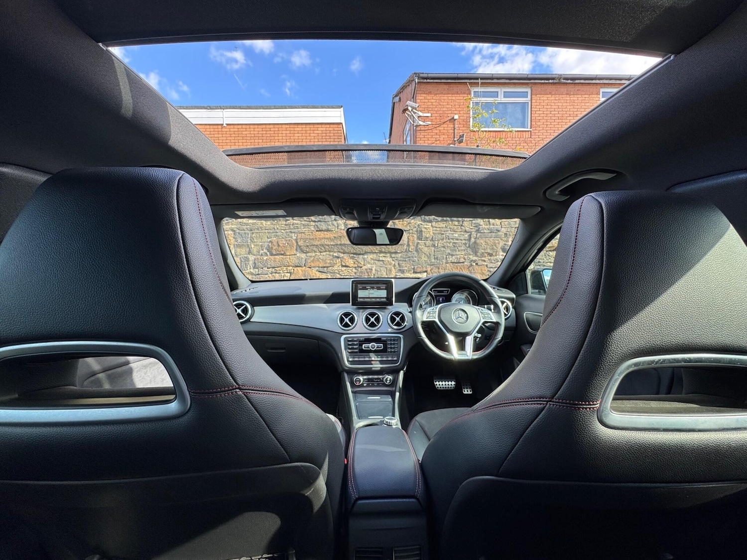 Used Mercedes-Benz GLA 2015 for sale - 76988885: Photo 11