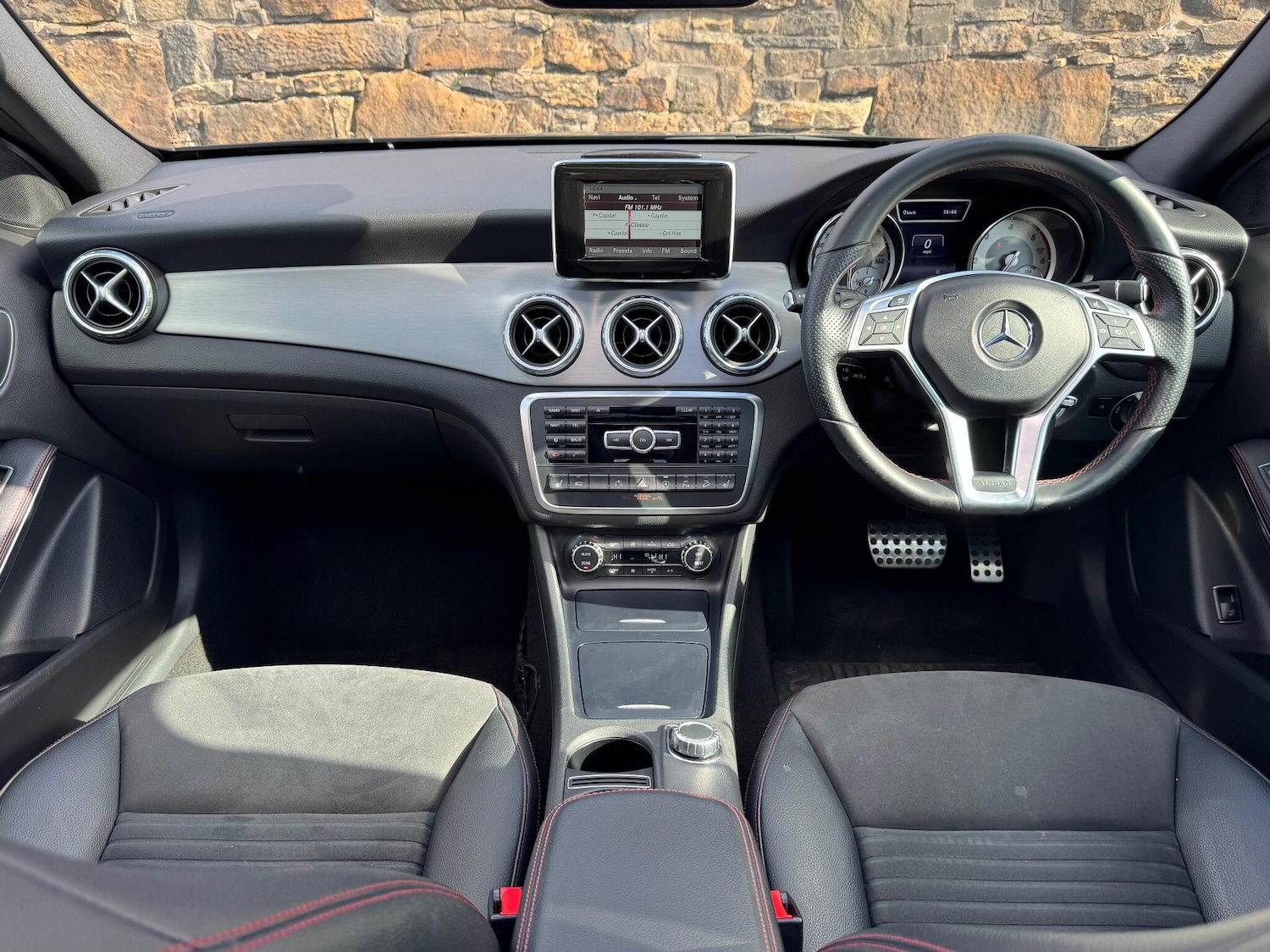 Used Mercedes-Benz GLA 2015 for sale - 76988885: Photo 12