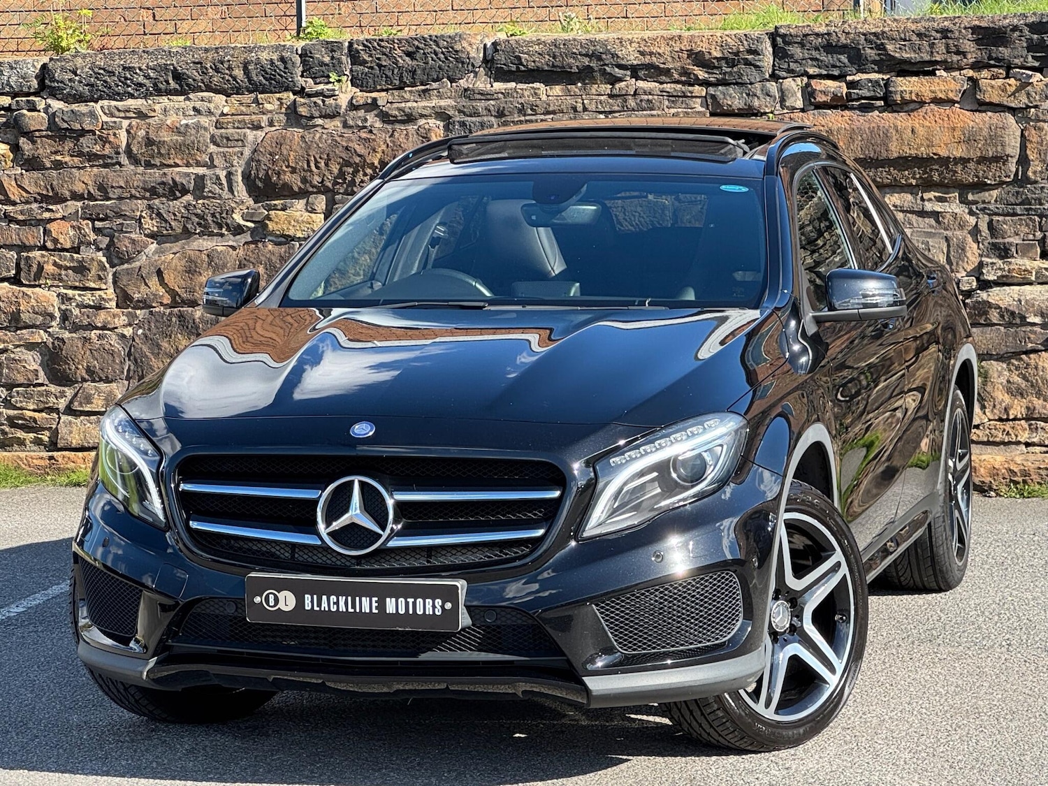 Used Mercedes-Benz GLA 2015 for sale - 76988885: Photo 3