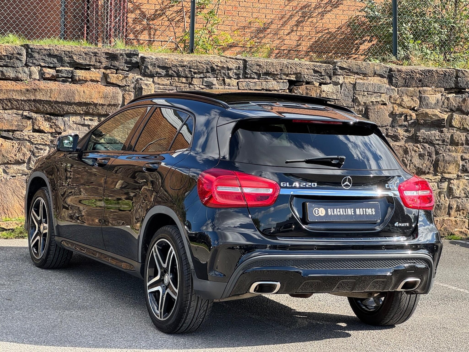 Used Mercedes-Benz GLA 2015 for sale - 76988885: Photo 5