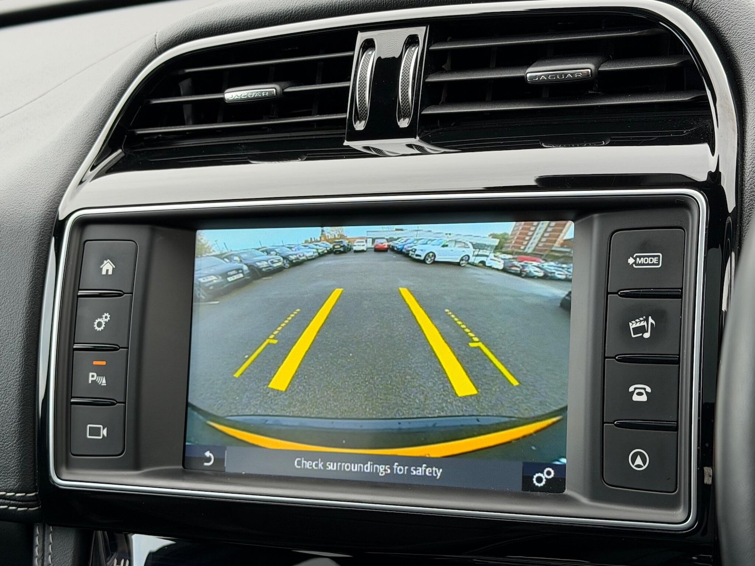 Used Jaguar F-Pace for sale - 76995420: Photo 37