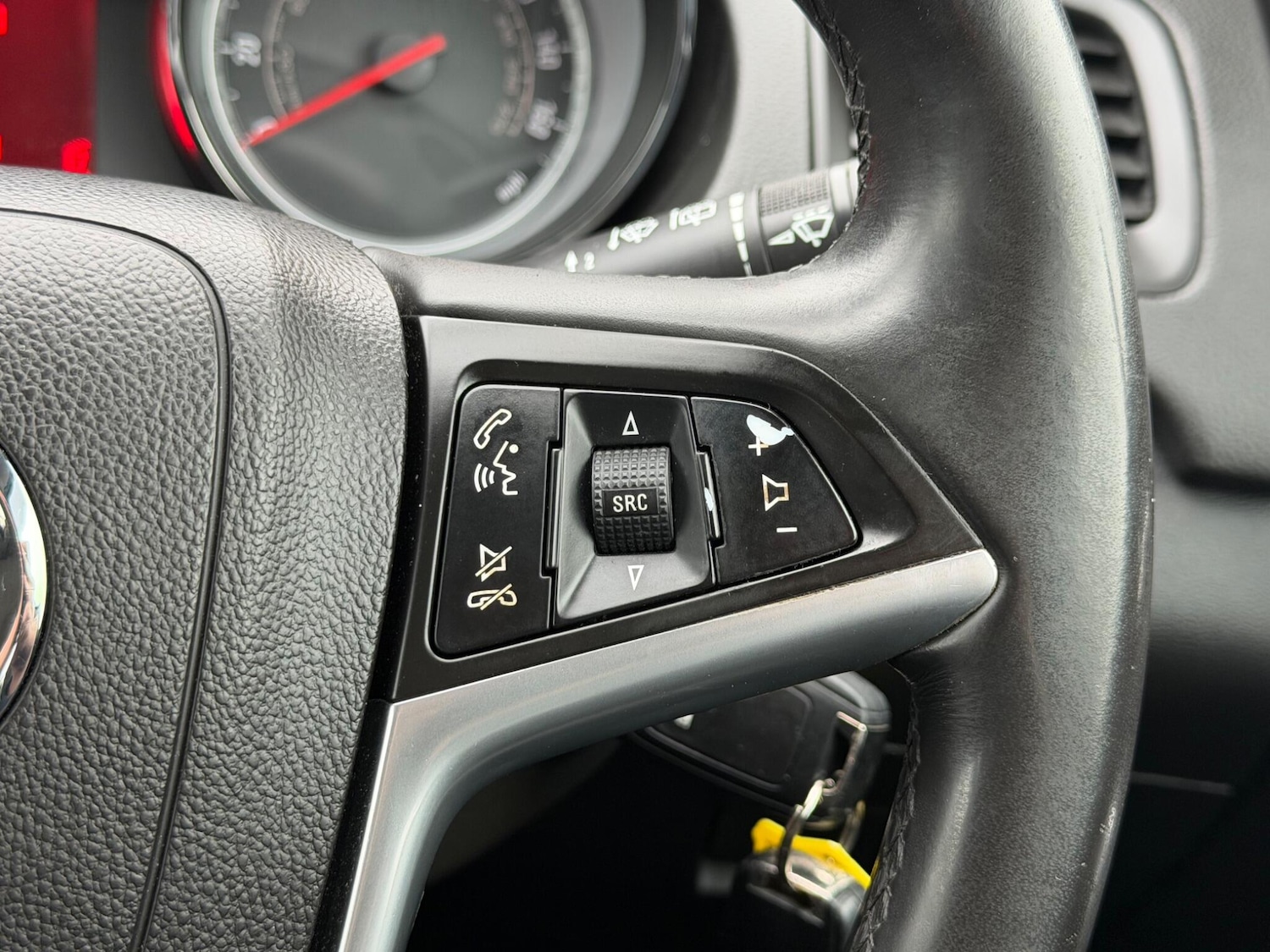 Used Vauxhall Insignia 2010 for sale - 77658162: Photo 23