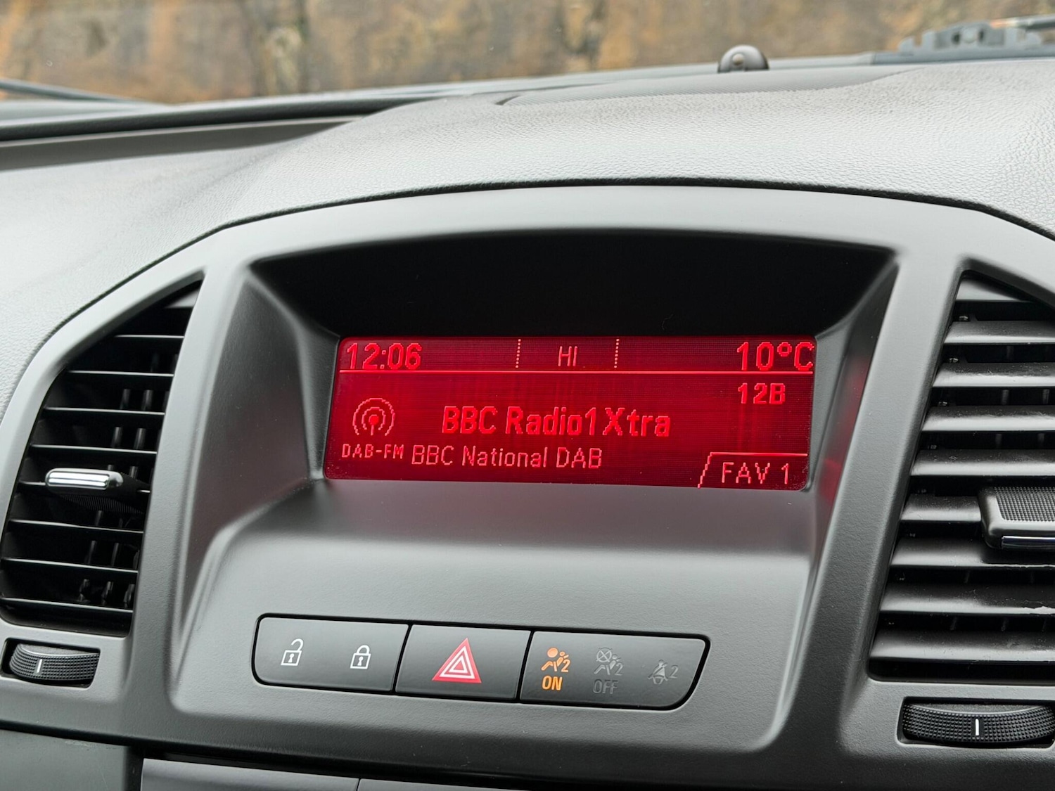 Used Vauxhall Insignia 2010 for sale - 77658162: Photo 26