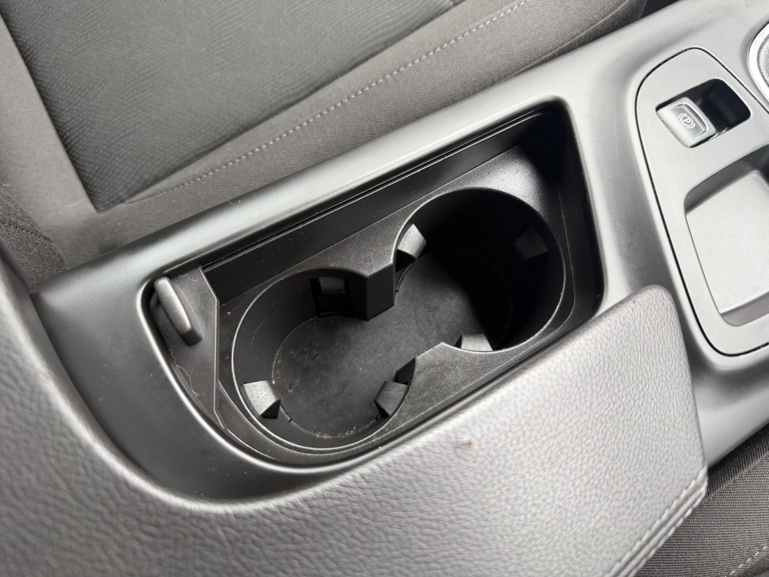 Used Vauxhall Insignia 2010 for sale - 77658162: Photo 36