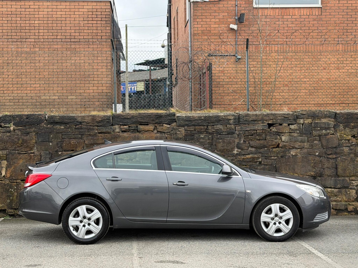 Used Vauxhall Insignia 2010 for sale - 77658162: Photo 8