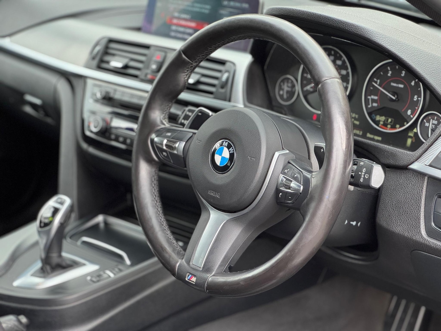 Used BMW 3 Series 2019 for sale - 76161016: Photo 11