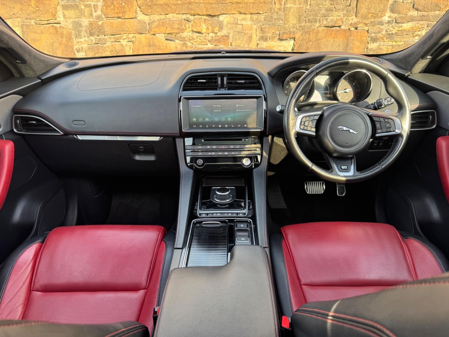 Used Jaguar F-Pace 2019 for sale - 76377373: Photo 12