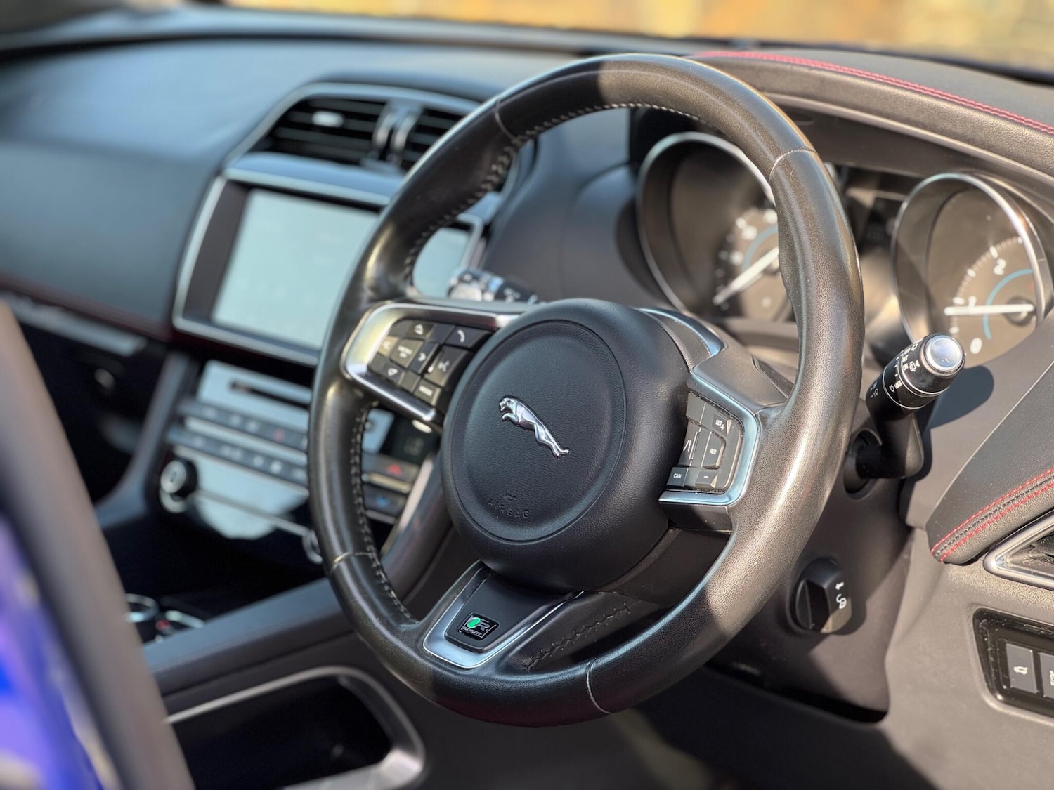 Used Jaguar F-Pace 2019 for sale - 76377373: Photo 14
