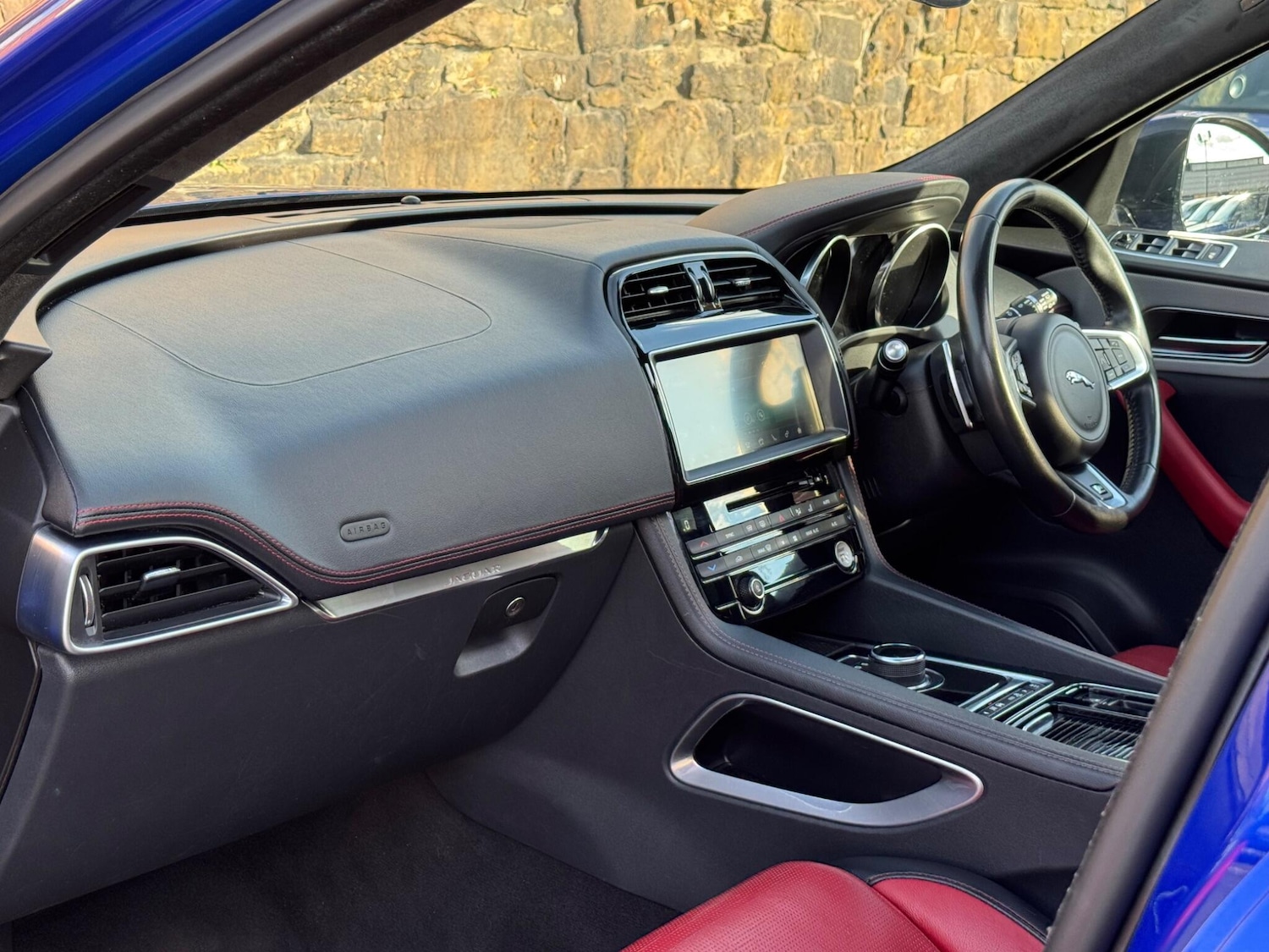 Used Jaguar F-Pace 2019 for sale - 76377373: Photo 15