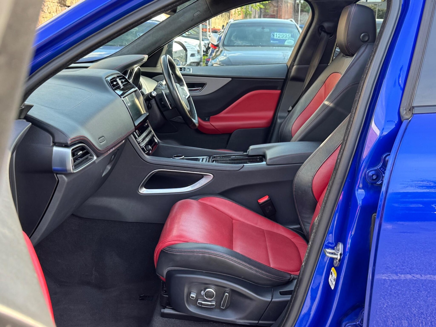 Used Jaguar F-Pace 2019 for sale - 76377373: Photo 17