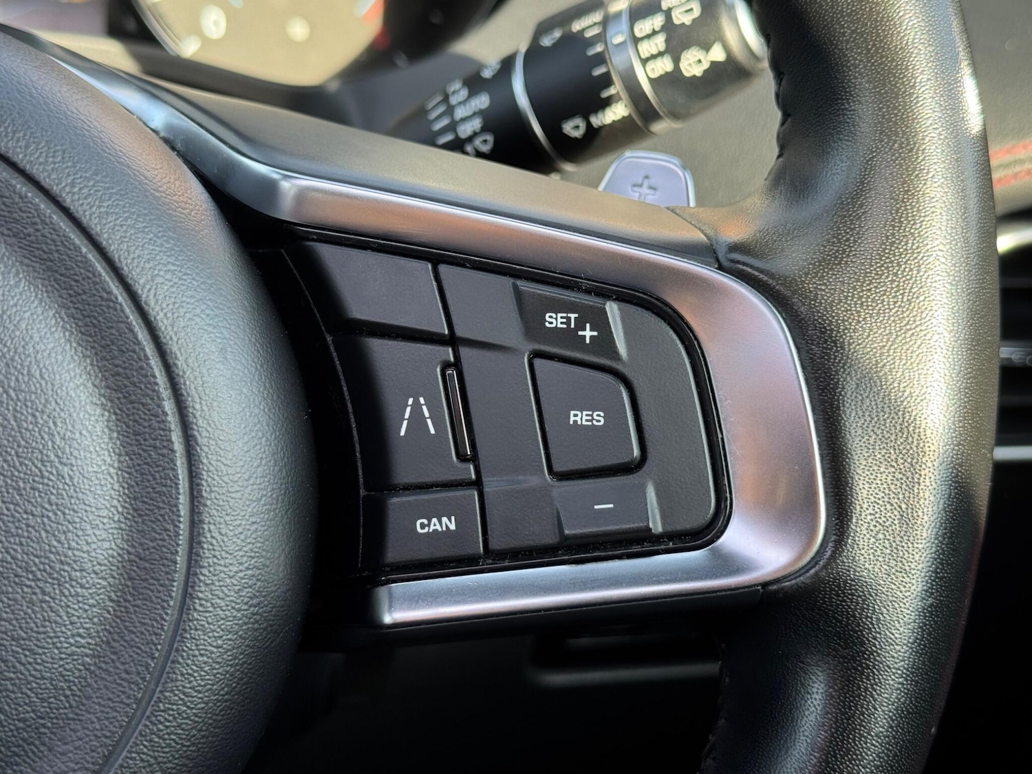 Used Jaguar F-Pace 2019 for sale - 76377373: Photo 27