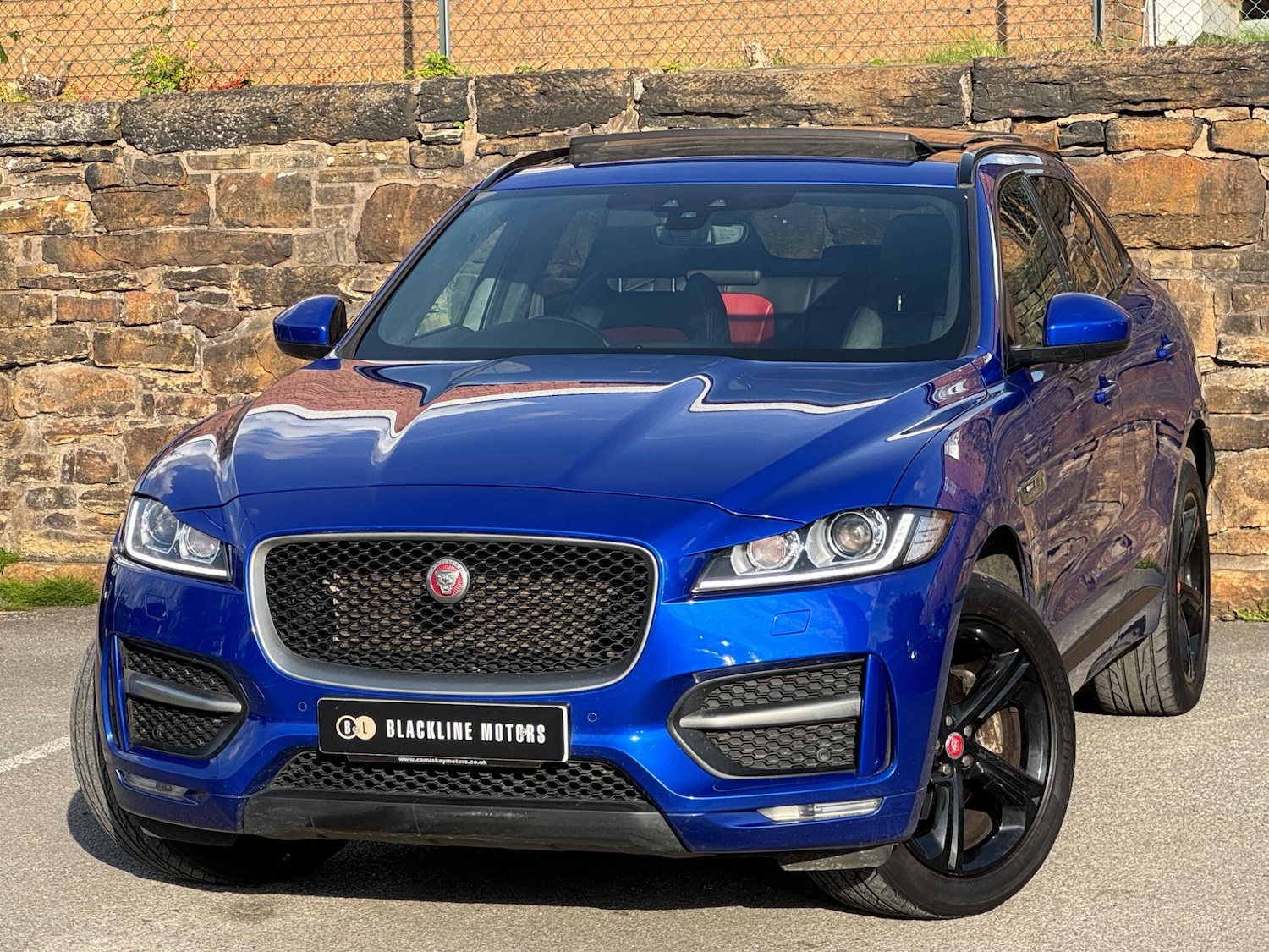 Used Jaguar F-Pace 2019 for sale - 76377373: Photo 3