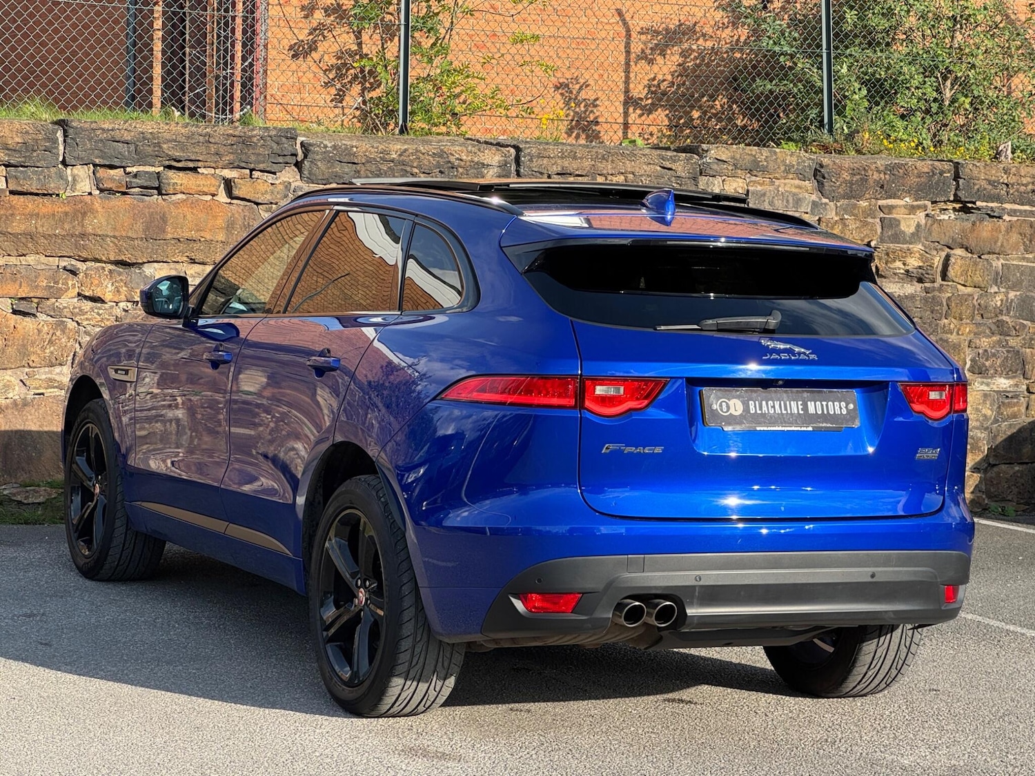 Used Jaguar F-Pace 2019 for sale - 76377373: Photo 5
