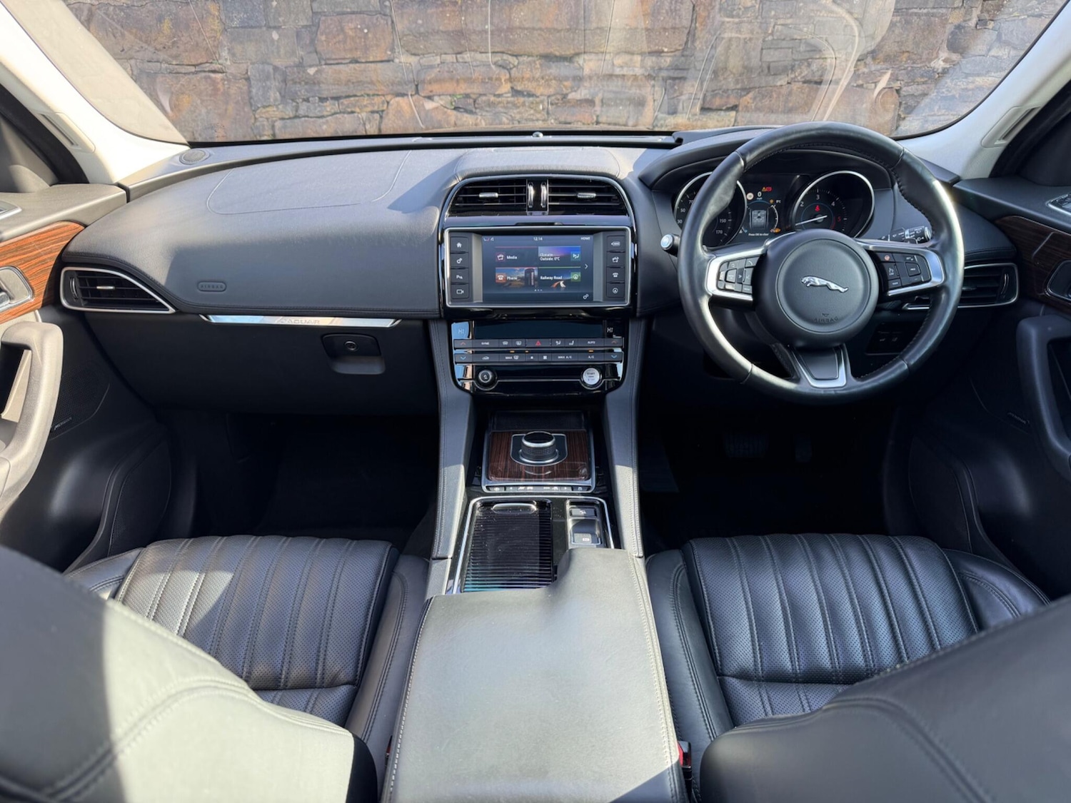 Used Jaguar F-Pace 2017 for sale - 77550568: Photo 12