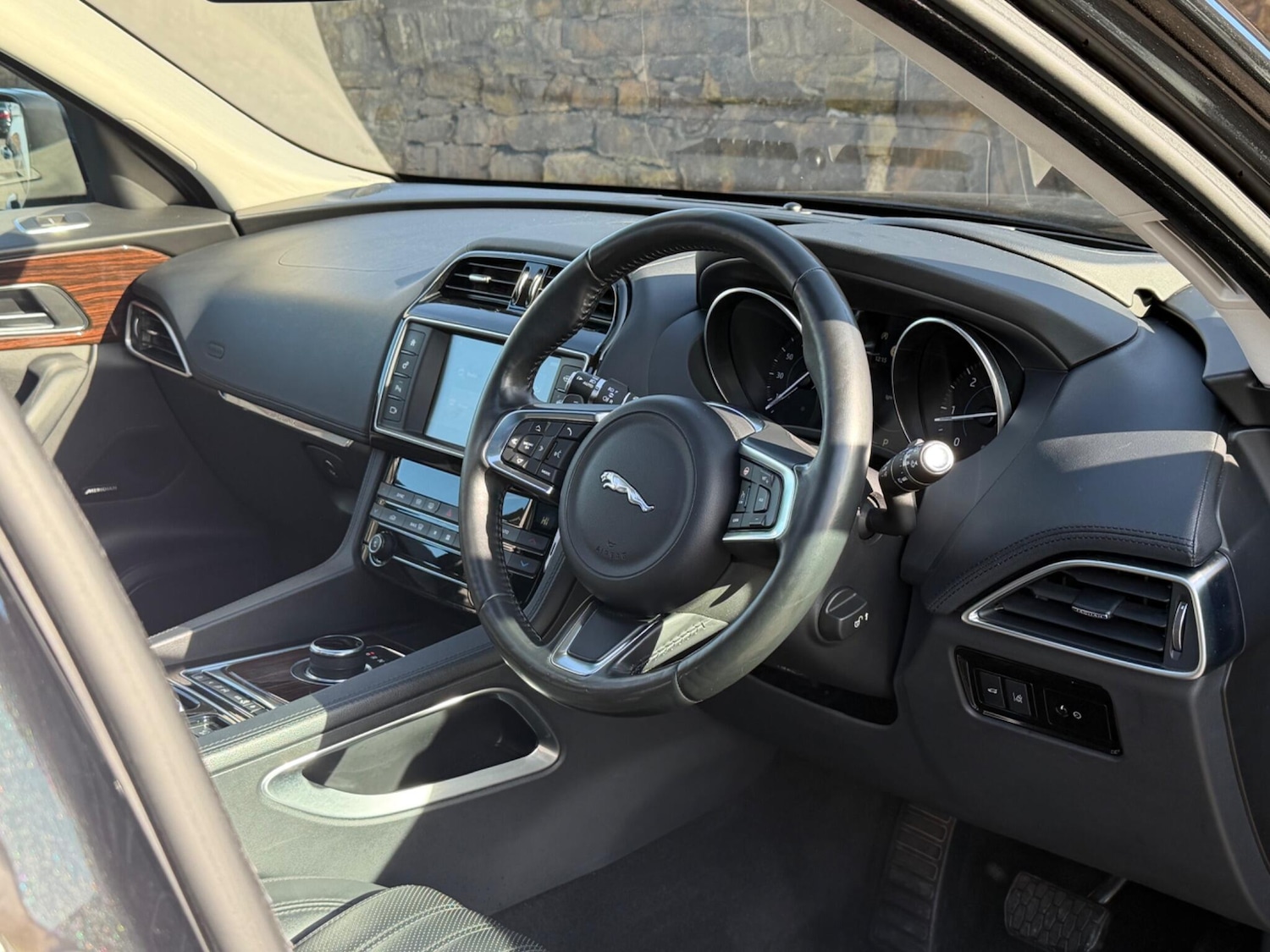 Used Jaguar F-Pace 2017 for sale - 77550568: Photo 13