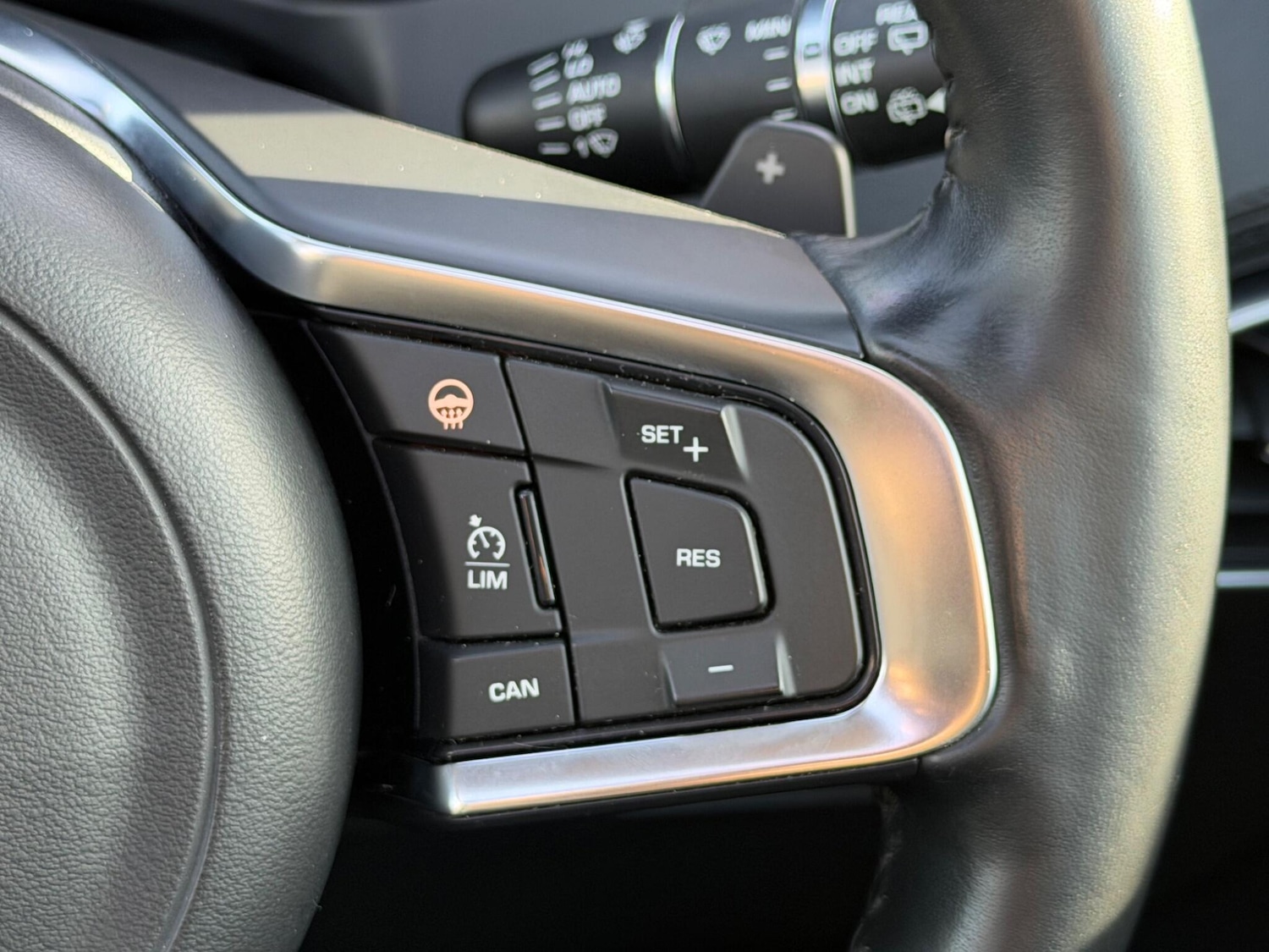 Used Jaguar F-Pace 2017 for sale - 77550568: Photo 27