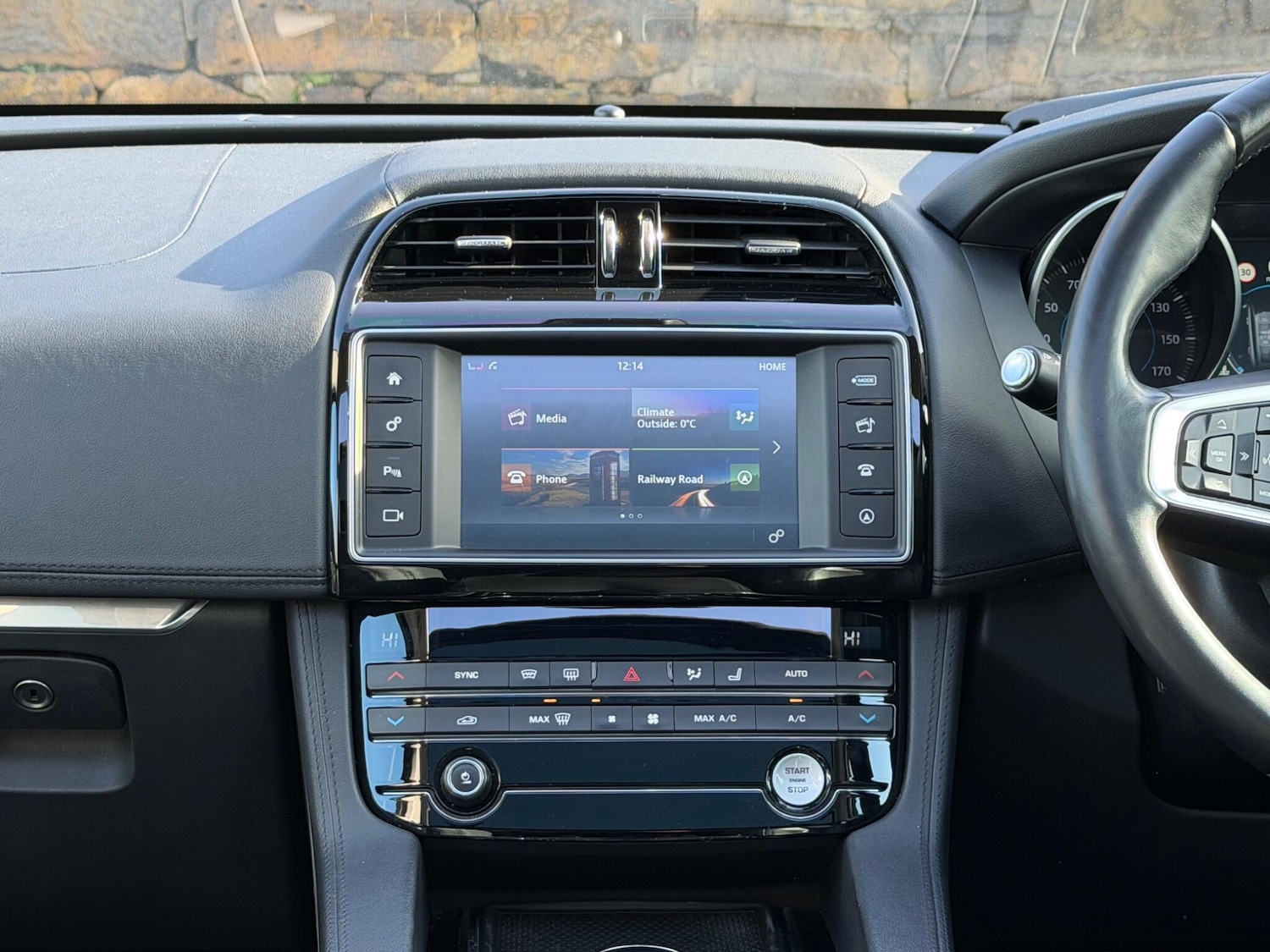 Used Jaguar F-Pace 2017 for sale - 77550568: Photo 29