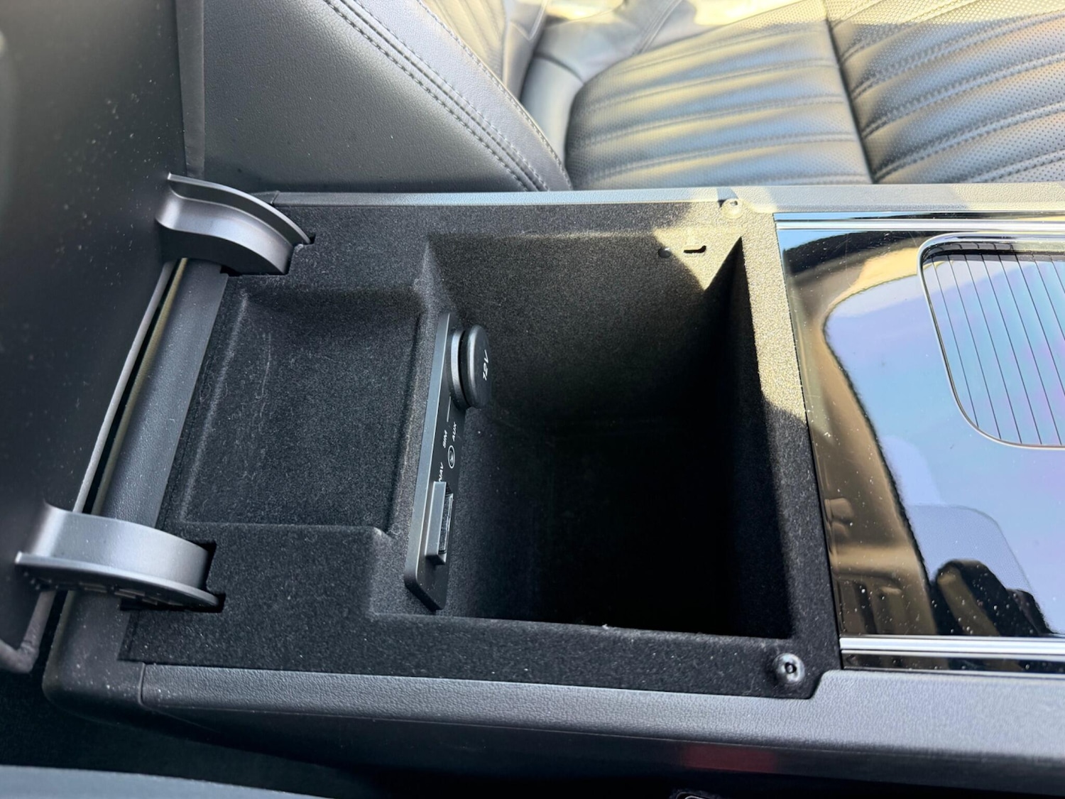 Used Jaguar F-Pace 2017 for sale - 77550568: Photo 45