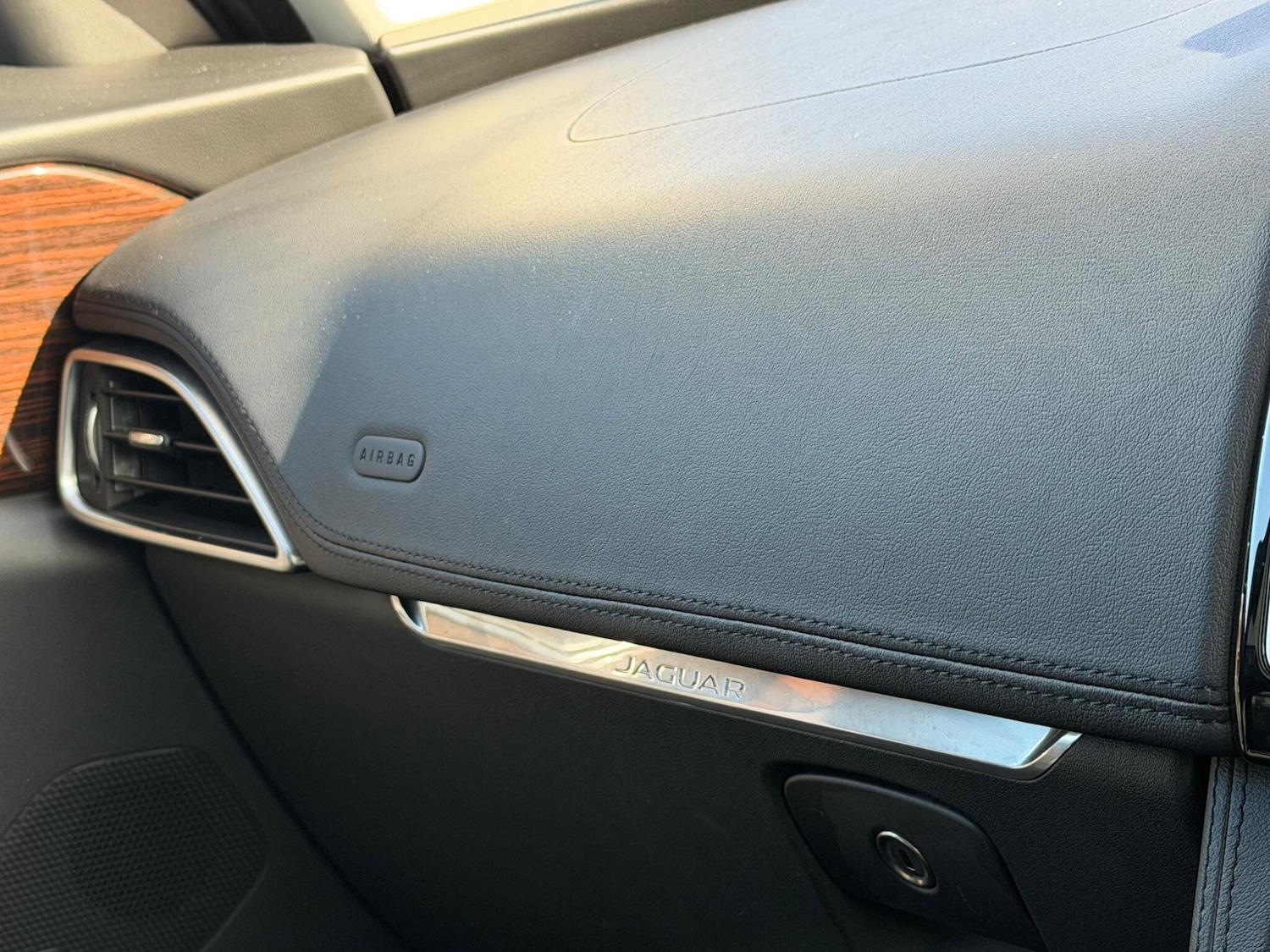 Used Jaguar F-Pace 2017 for sale - 77550568: Photo 54