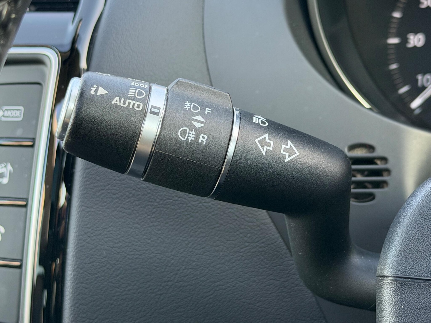 Used Jaguar F-Pace 2017 for sale - 77550568: Photo 56