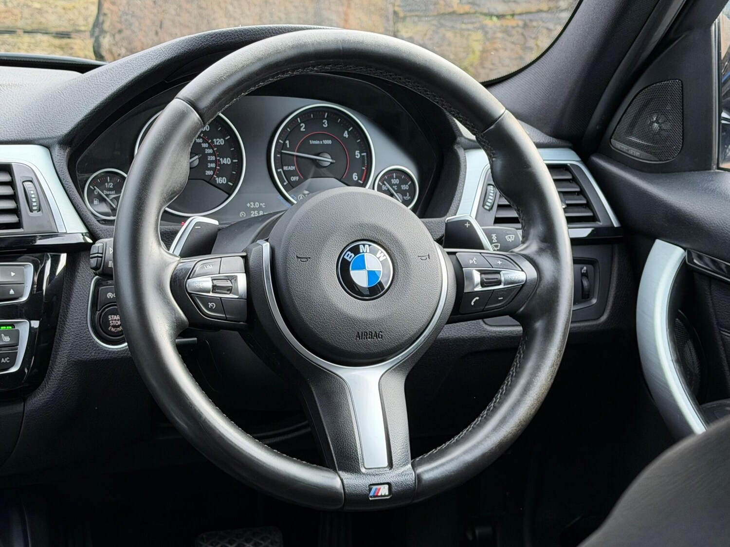 Used BMW 3 Series 2015 for sale - 76592378: Photo 25