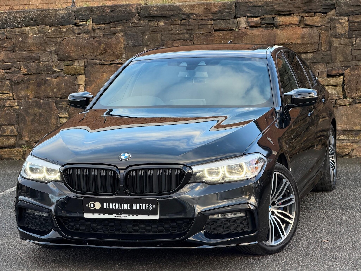 Used BMW 5 Series 2018 for sale - 76645145: Photo 3