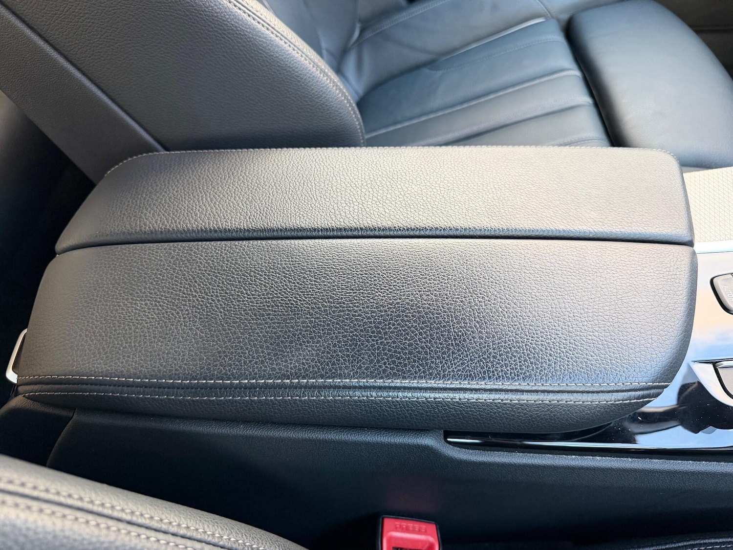 Used BMW 5 Series 2018 for sale - 76645145: Photo 48