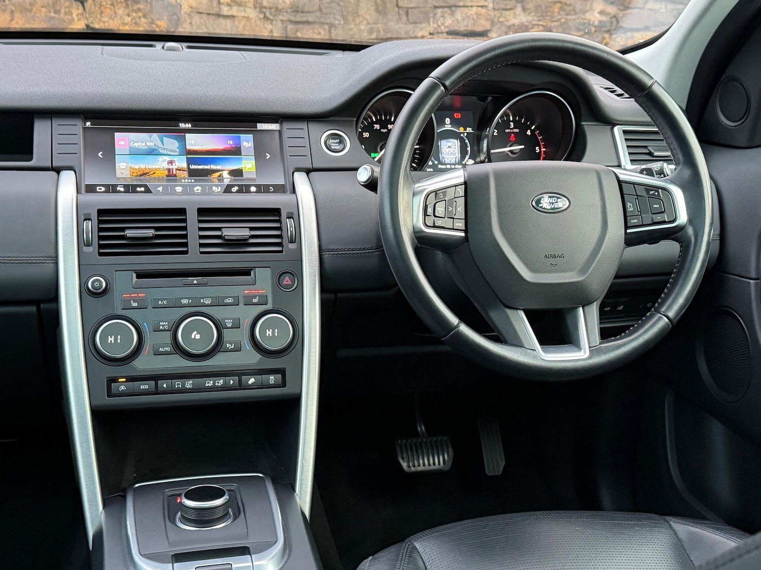 Used Land Rover Discovery Sport 2017 for sale - 77238266: Photo 25