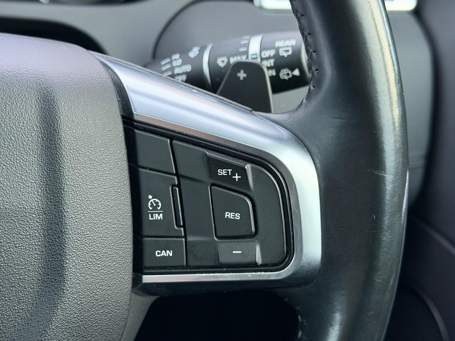 Used Land Rover Discovery Sport 2017 for sale - 77238266: Photo 27