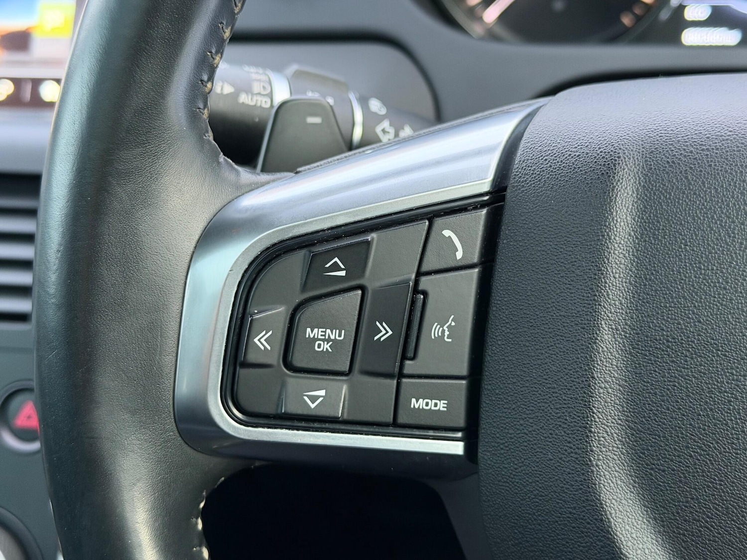 Used Land Rover Discovery Sport 2017 for sale - 77238266: Photo 28