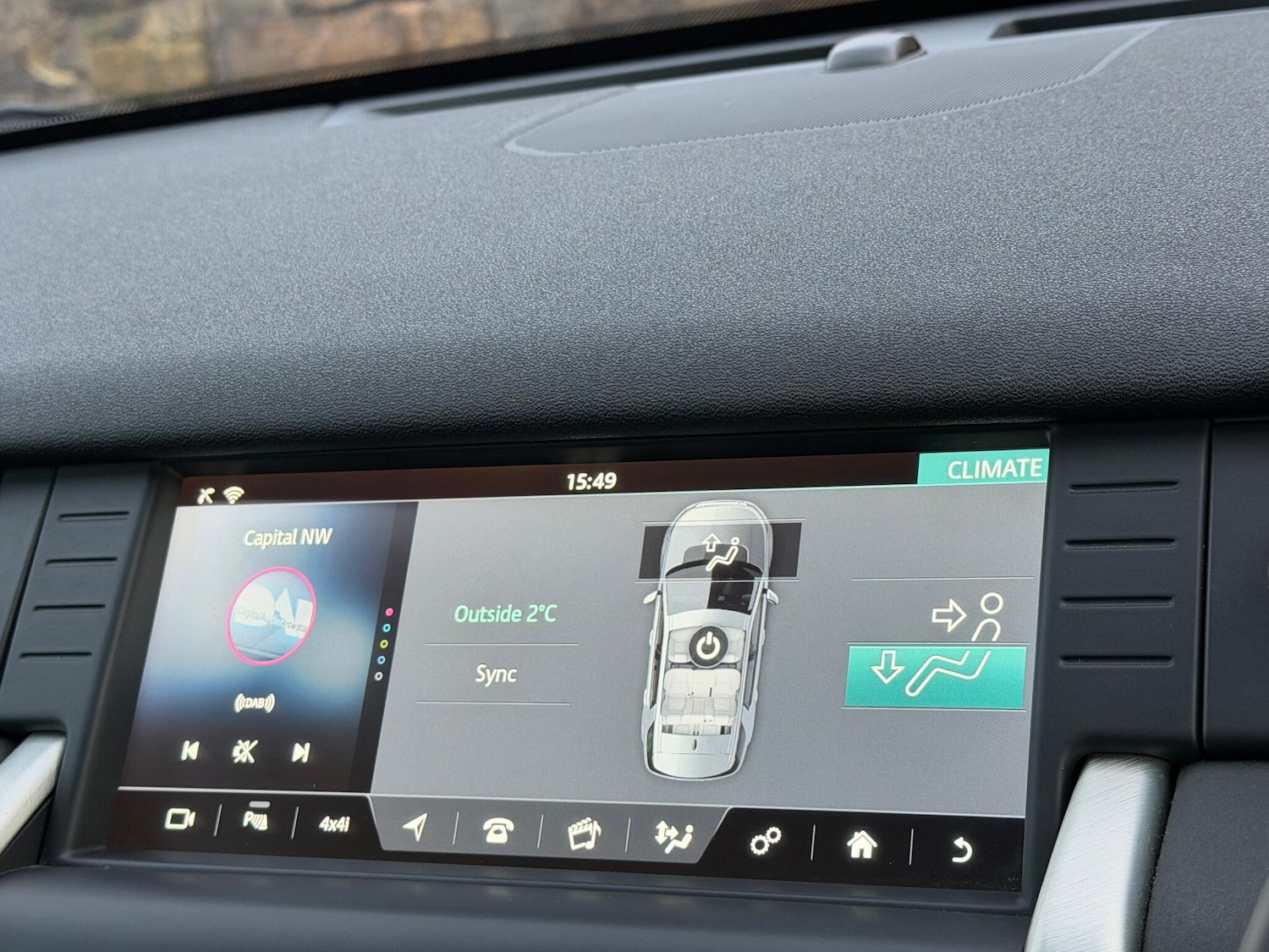 Used Land Rover Discovery Sport 2017 for sale - 77238266: Photo 33