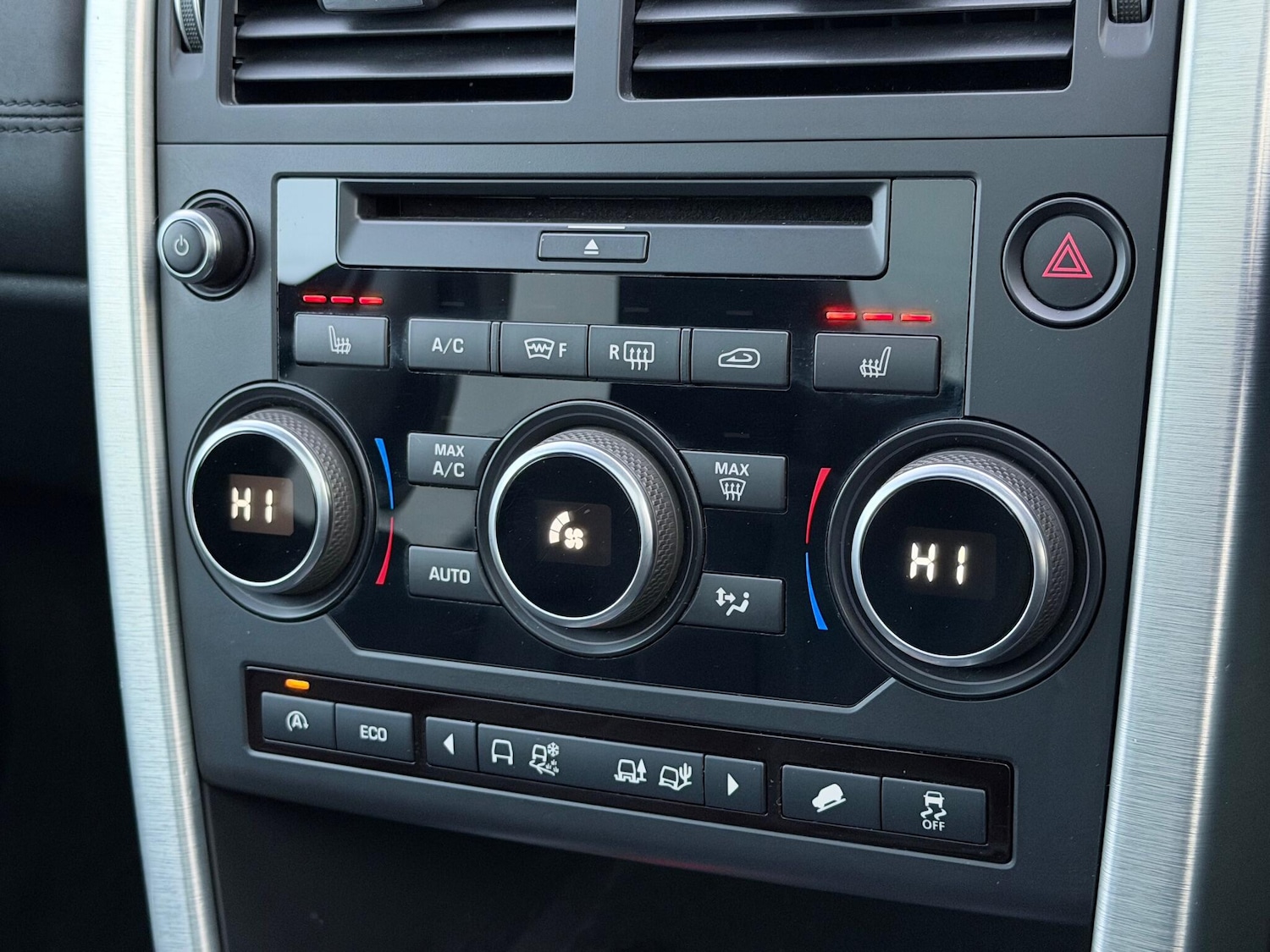 Used Land Rover Discovery Sport 2017 for sale - 77238266: Photo 40