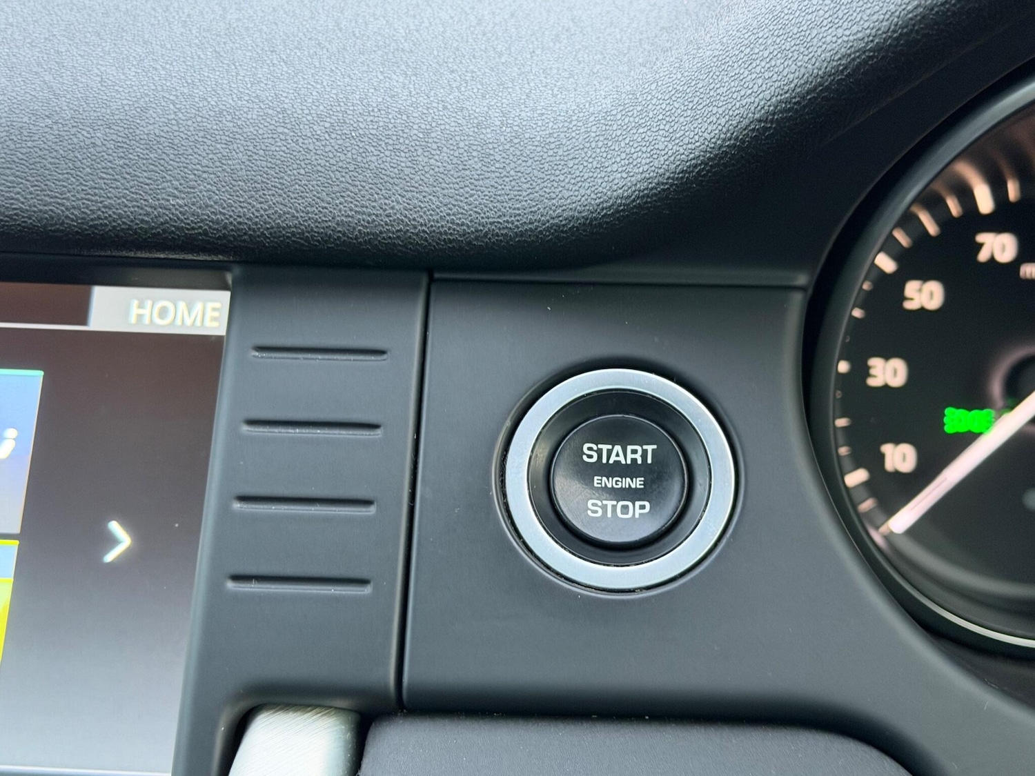 Used Land Rover Discovery Sport 2017 for sale - 77238266: Photo 49