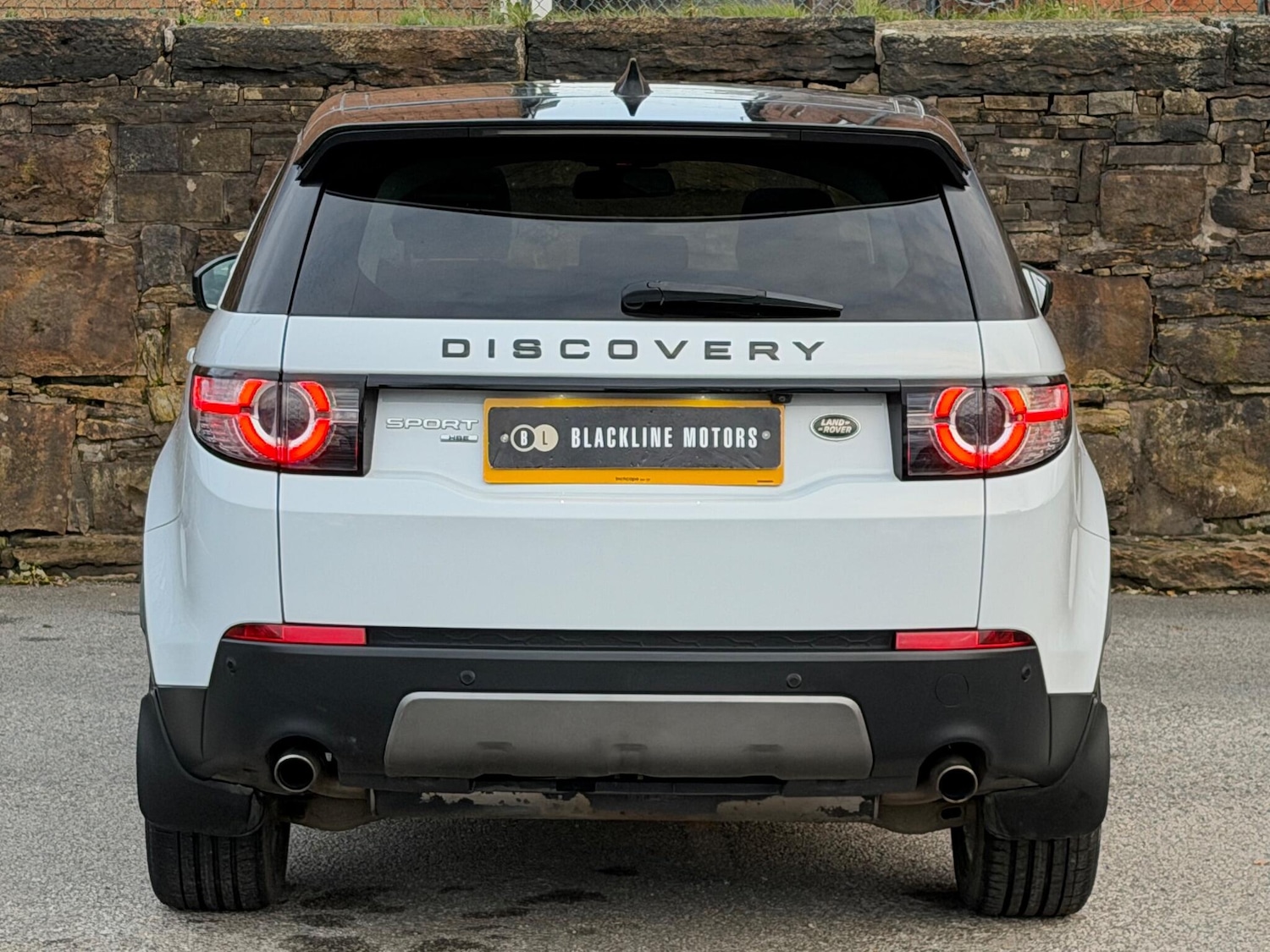 Used Land Rover Discovery Sport 2017 for sale - 77238266: Photo 6