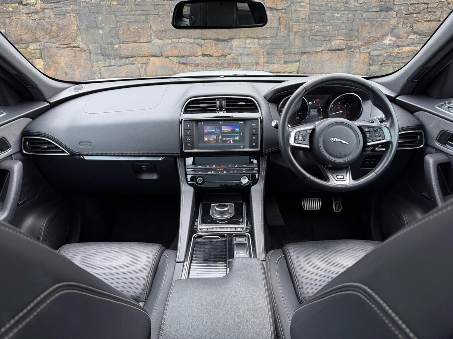 Used Jaguar F-Pace 2017 for sale - 77267262: Photo 11