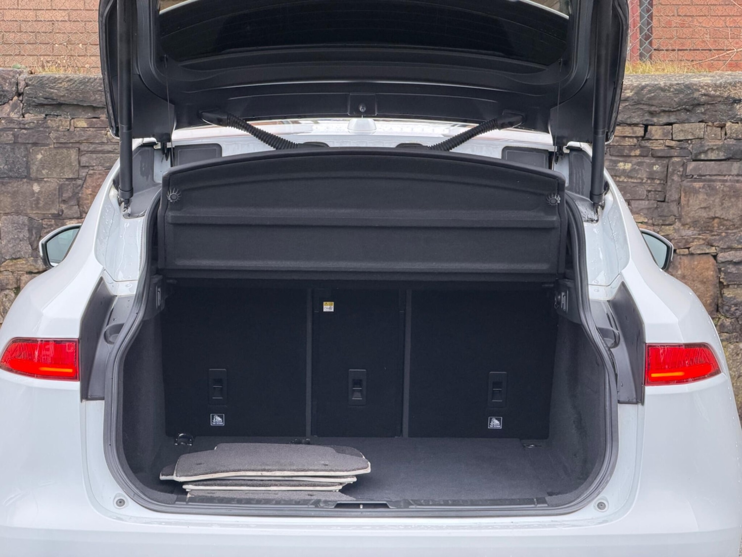 Used Jaguar F-Pace 2017 for sale - 77267262: Photo 22