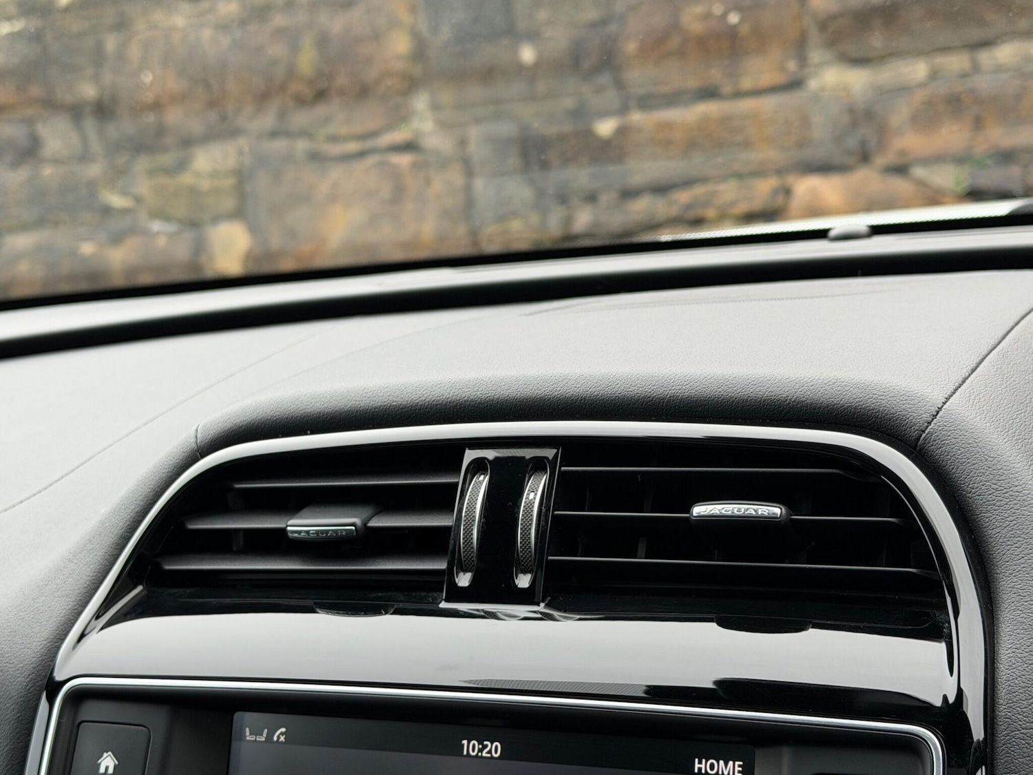 Used Jaguar F-Pace 2017 for sale - 77267262: Photo 30